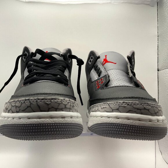 NEW IN BOX - Nike Air Jordan 3 Retro OG 2024 Black Cement Size 4Y - Picture 4 of 5
